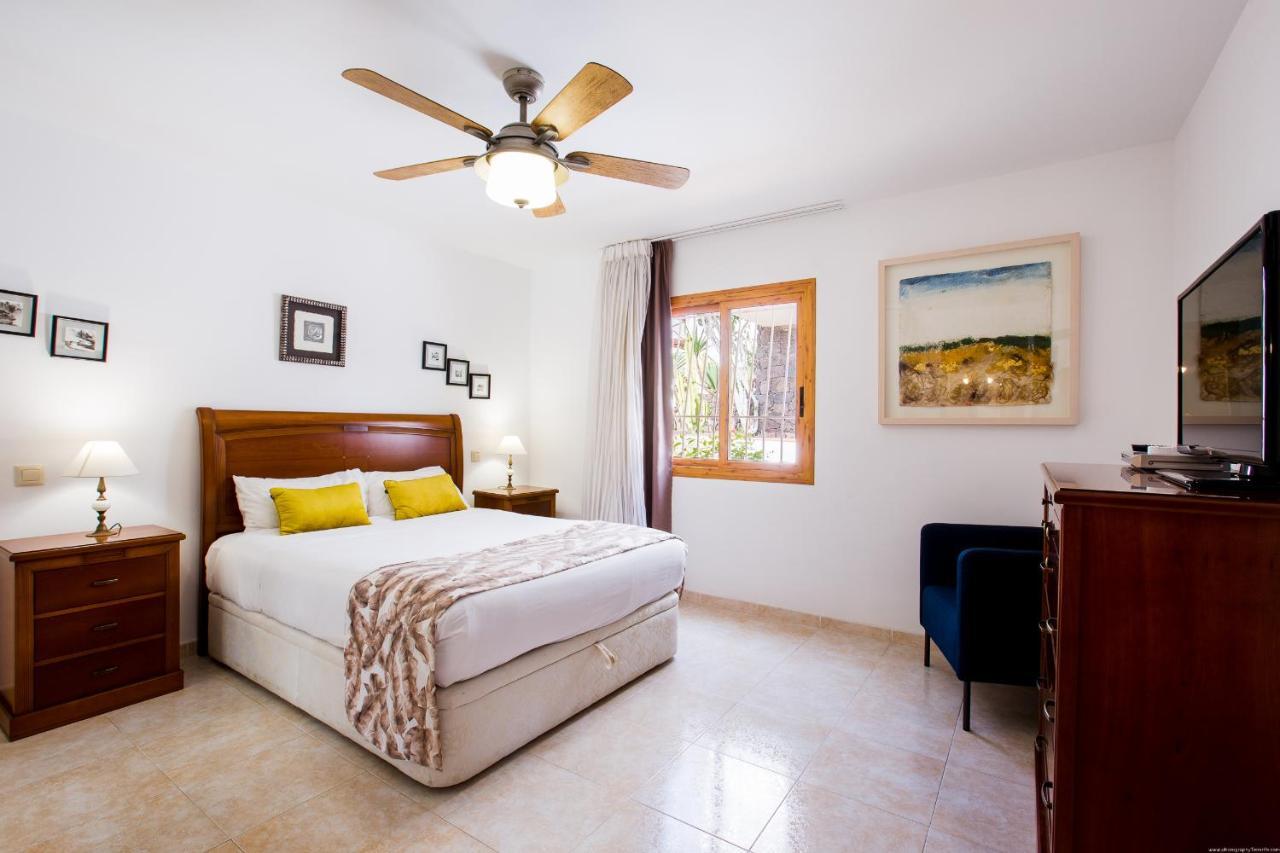 El Beril Ocean Front Villa Costa Adeje  Exterior photo